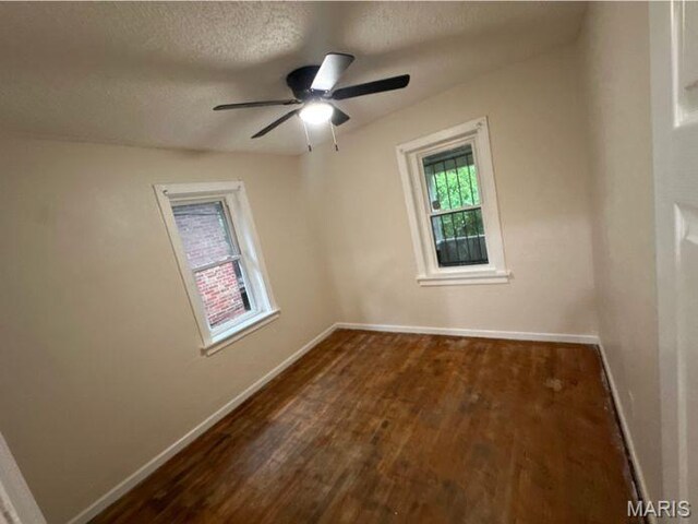 6129 Sherry Ave, Saint Louis, MO 63136 - photo 10