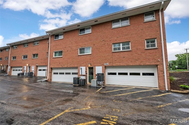 946 Marshall Ave Unit A, Webster Groves, MO 63119 - back of property featuring brick siding