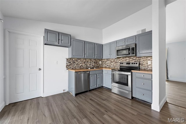 965 Cheyenne Dr, Florissant, MO 63033