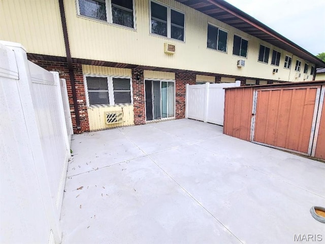 7540 Hazelcrest Dr, Hazelwood, MO 63042 - view of patio / terrace