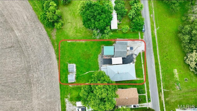 404 School St, Wilsonville, IL 62093 - photo 2