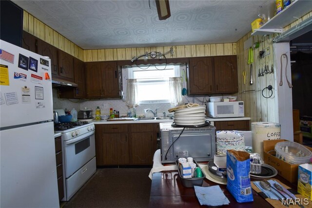 404 School St, Wilsonville, IL 62093 - photo 19