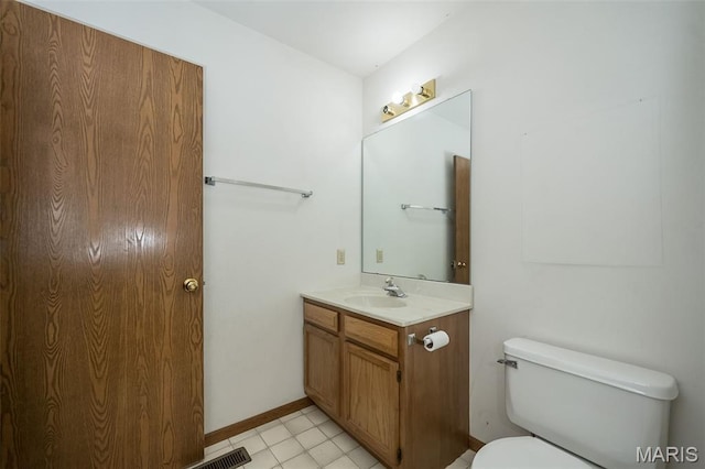 425 Bluffview Hts, Arnold, MO 63010 - half bath with toilet and vanity