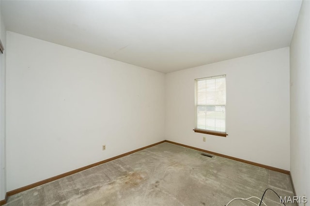 425 Bluffview Hts, Arnold, MO 63010 - unfurnished room with baseboards