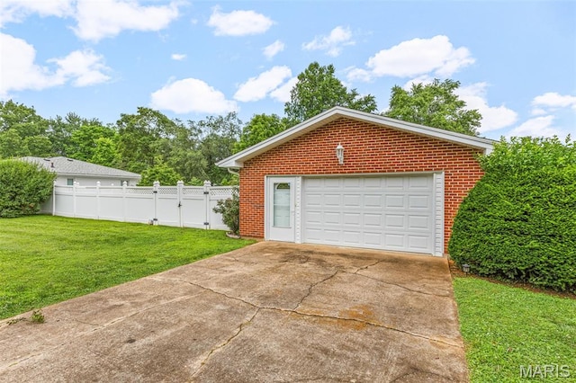 715 S A St, Farmington, MO 63640 - detached garage with a gate