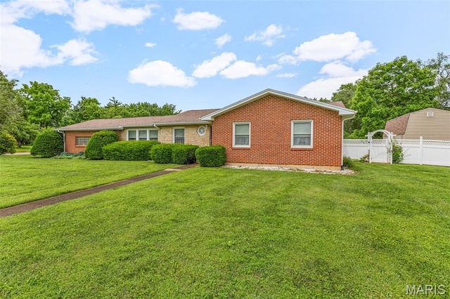715 S A St, Farmington, MO 63640 - view of front of home with brick siding