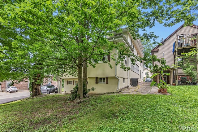 325 N Lorimier St, Cape Girardeau, MO 63701 - view of green lawn