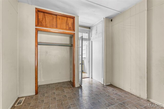 325 N Lorimier St, Cape Girardeau, MO 63701 - view of unfurnished bedroom