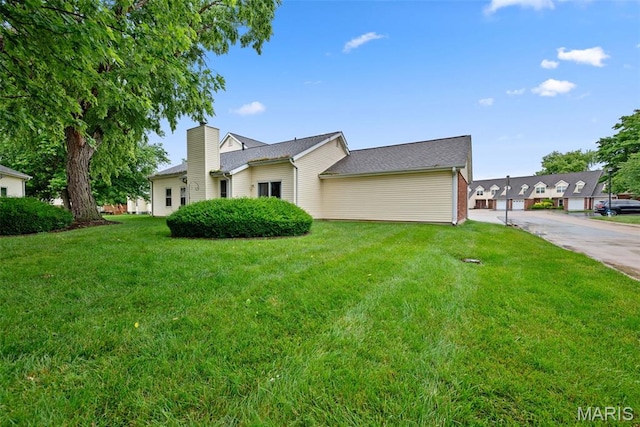 334 Devonshire Ct Unit A, Saint Peters, MO 63376 - view of front facade with a front lawn