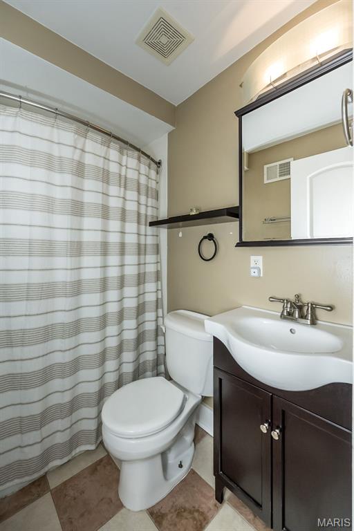 9327 Mackenzie Rd, Affton, MO 63123 - photo 11