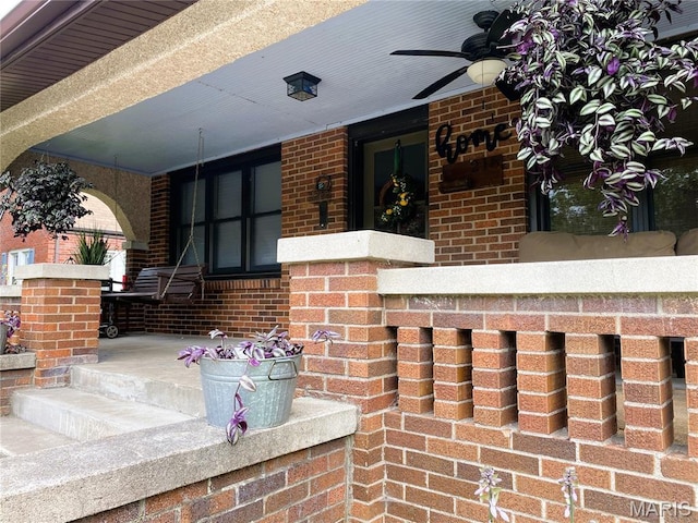 218 W 6th St, Hermann, MO 65041 - covered porch featuring a ceiling fan