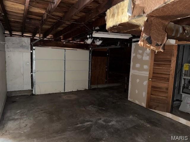 207 Hunter St, Lebanon, IL 62254 - view of garage