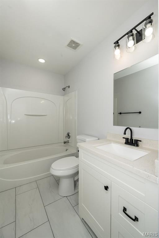 10 Tallyho Trl, Wentzville, MO 63366