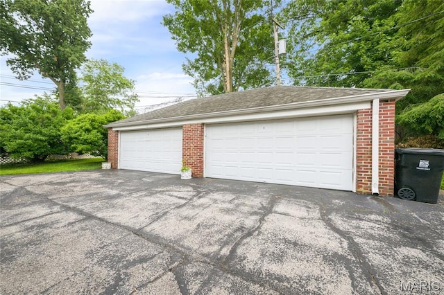 8100 Delmar Blvd Unit 1W, University City, MO 63130 - view of detached garage