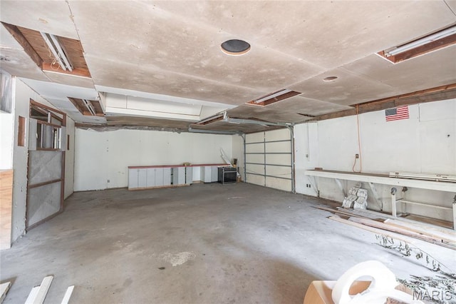 725 W Springfield St, St James, MO 65559 - view of garage