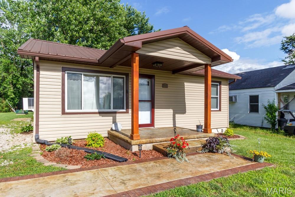 131 Cedar Crest Dr, Lebanon, MO 65536 - photo 1