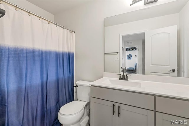 130 Baycrest Ct, Saint Charles, MO 63301 - full bath with toilet and vanity