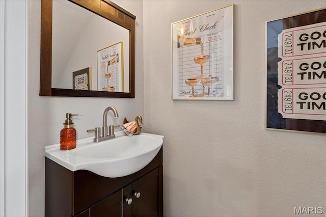6521 Woodland Dr, Cedar Hill, MO 63016 - bathroom with vanity