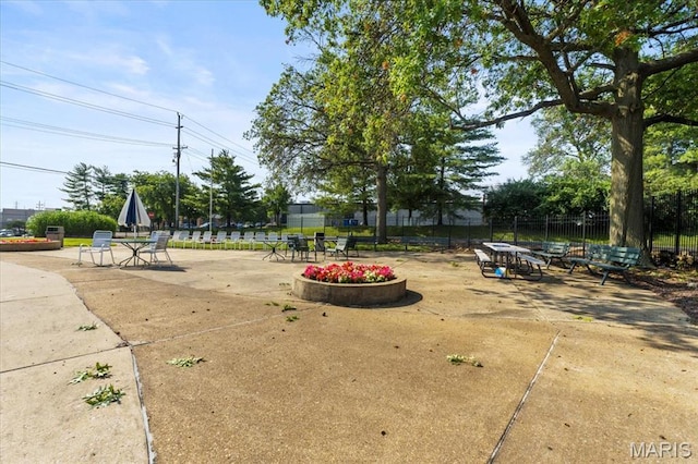 10401 Briarbend Dr Unit 2, Saint Louis, MO 63146 - view of yard
