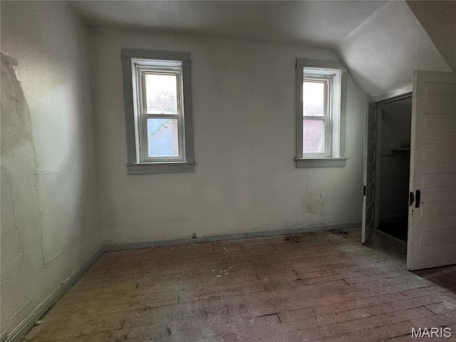 3929 Pennsylvania, Saint Louis, MO 63118 - bonus room featuring vaulted ceiling and hardwood / wood-style flooring