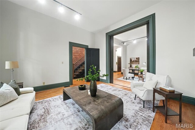 913 Morrison Ave, Saint Louis, MO 63104 - photo 7