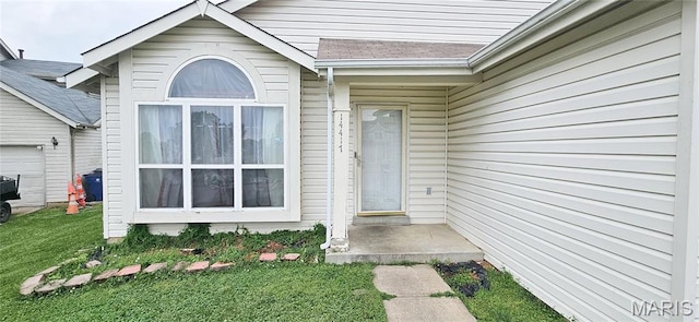 14417 Cape Charles Ct, Florissant, MO 63034 - entrance to property with a lawn