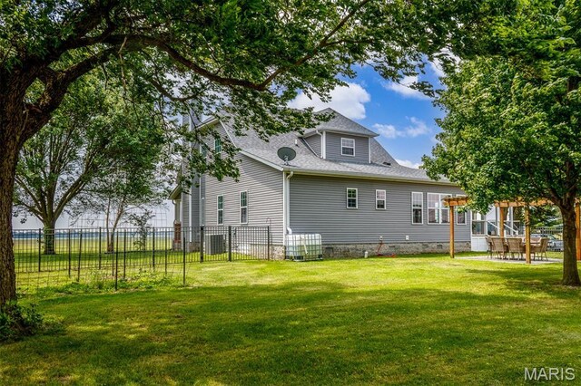 13649 Pocahontas Rd, Highland, IL 62249
