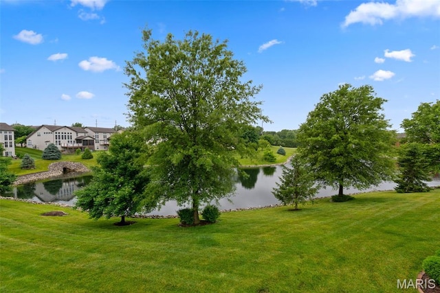 340 Revolution Dr, Saint Peters, MO 63376