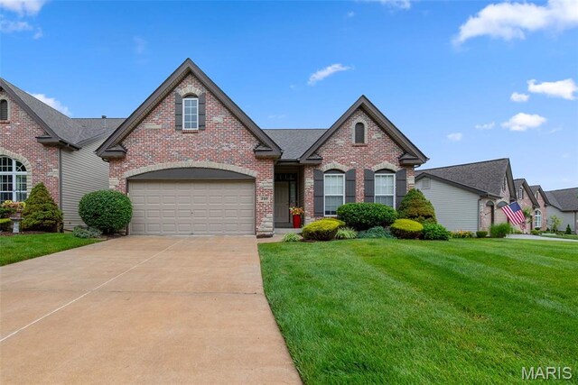 340 Revolution Dr, Saint Peters, MO 63376