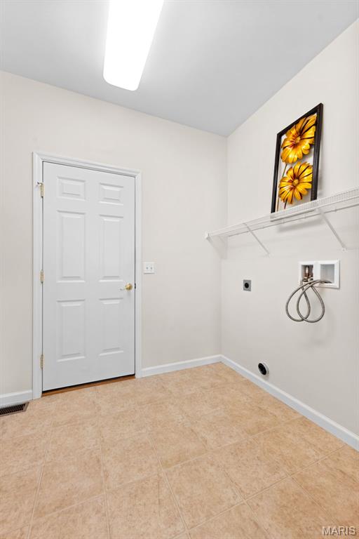 340 Revolution Dr, Saint Peters, MO 63376