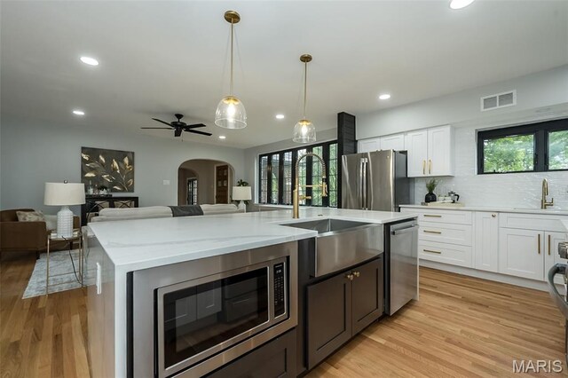 8051 Crescent Dr, Clayton, MO 63105