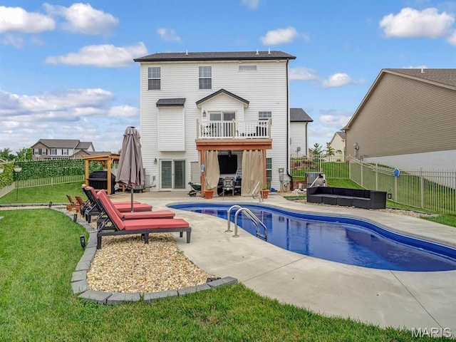 1050 Creekside Dr, Waterloo, IL 62298 - rear view of property with a fenced backyard, a patio, and a hot tub
