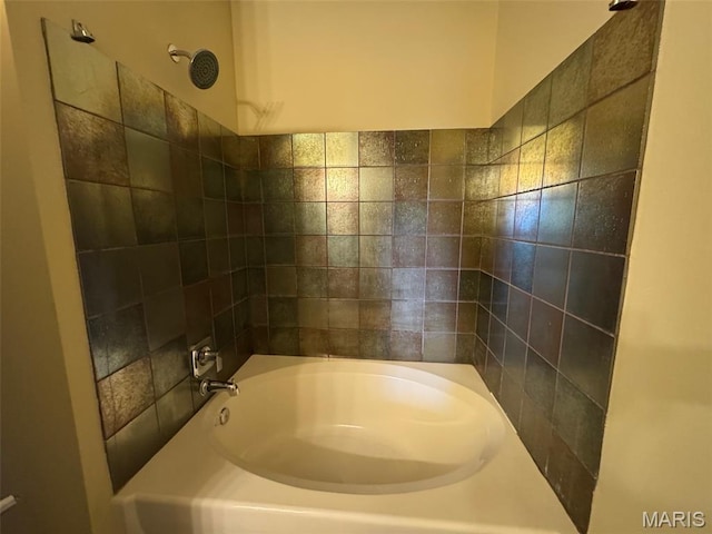 1520 Washington Ave Unit 617, Saint Louis, MO 63103 - full bathroom with shower / tub combination