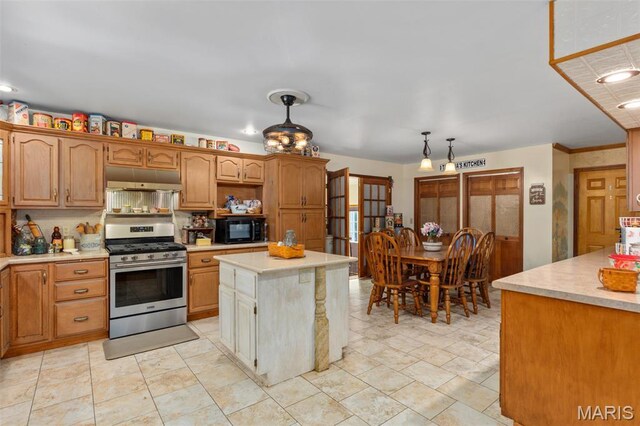 879 Old Quarry Trl, Litchfield, IL 62056