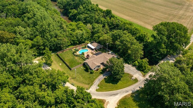 879 Old Quarry Trl, Litchfield, IL 62056