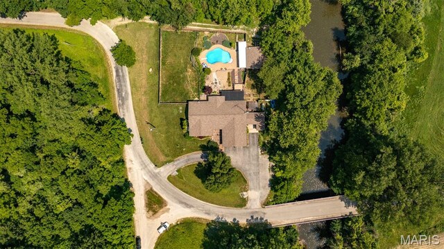 879 Old Quarry Trl, Litchfield, IL 62056