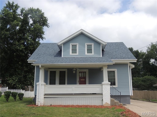 1203 E Jackson St, Mexico, MO 65265 - bungalow with covered porch and a shingled roof