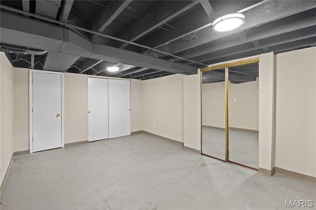 3800 Oakridge Blvd, Northwoods, MO 63121 - finished basement with baseboards