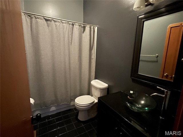 2319 Hickory St Unit A, Saint Louis, MO 63104 - bathroom with tile patterned flooring, vanity, and shower / bath combo