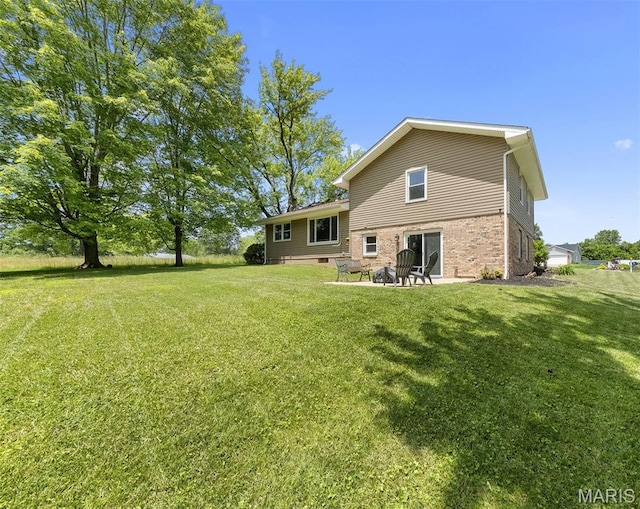 1426 Mccoy Dr, Edwardsville, IL 62025