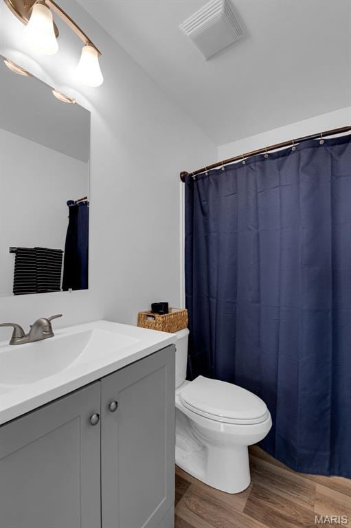 818 Sugar Valley Ct, Saint Peters, MO 63376 - bathroom with wood finished floors and vanity
