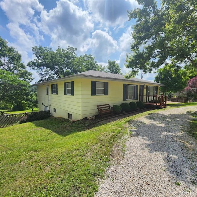 6380 Dolde Rd, Cedar Hill, MO 63016 - view of front facade with a front lawn
