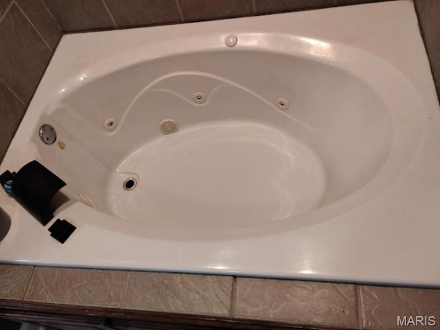 1107 Daffodil St, Sikeston, MO 63801 - bathroom view of a whirlpool tub