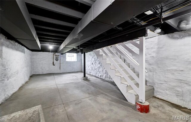 4275 E Ashland Ave, Saint Louis, MO 63115 - below grade area with stairs