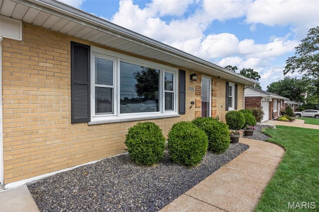 8525 Valcour Ave, Affton, MO 63123 - photo 4