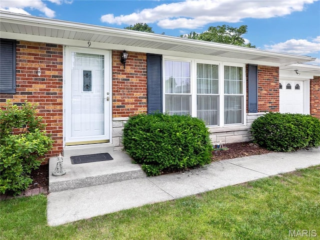 9 Richard St, Waterloo, IL 62298 - entrance to property featuring brick siding