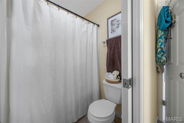24 Milton Brennan Manor Ct, Wentzville, MO 63385 - bathroom featuring toilet