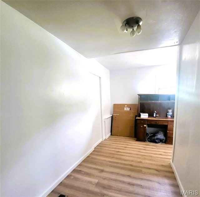 945 Cedar St, Poplar Bluff, MO 63901 - unfurnished office with wood finished floors