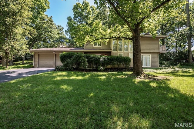 12827 Huntercreek Rd, Des Peres, MO 63131 - photo 2