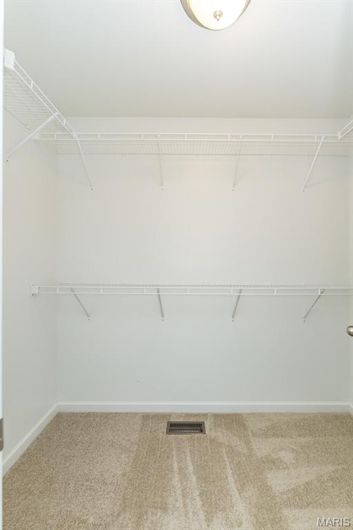 2837 Preston Woods Trl, Lake St Louis, MO 63367